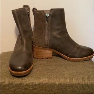 Sorel Cate Bootie (Khaki-Brown)